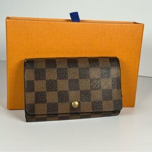 Authentic Louis Vuitton Brown Damier Ebene Canvas Wallet